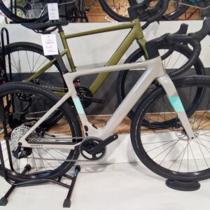 VELO DE GRAVEL VÉLO SCOTT SOLACE GRAVEL ERIDE 30 Taille:52